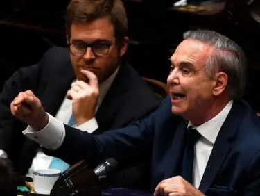 Ley de Tierras: la Justicia desestimó la solicitud de Pichetto y Massot contra el DNU 70/2023